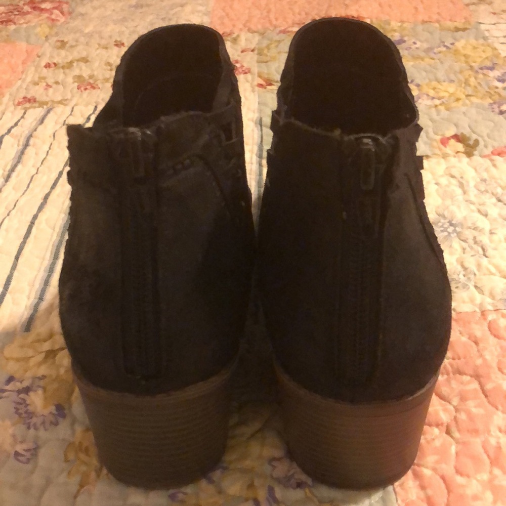 Fergalicious black ankle boots. Zip up back. Size 9.5 only worn 1 time! - Picture 2 of 4